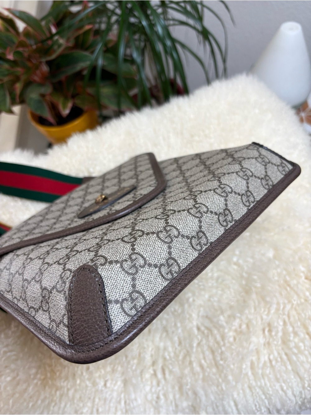 Gucci Neo Vintage GG Supreme Medium Messenger Bag *EUC* - Picture 14 of 16